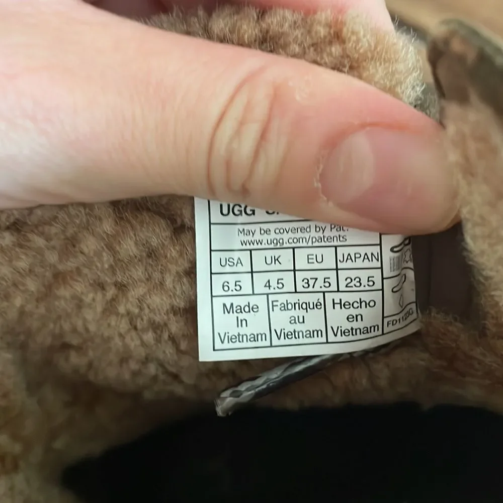 UGG Ashton Addie Tipped Boots Dark Earth USA Women Size 6.5/UK 4.5/EU 37.5